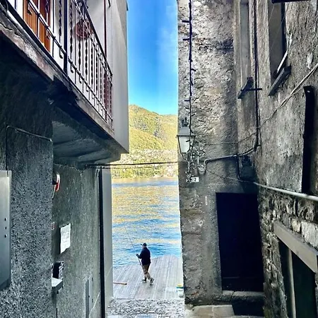 Lägenhet Le Lampade Di Brienno